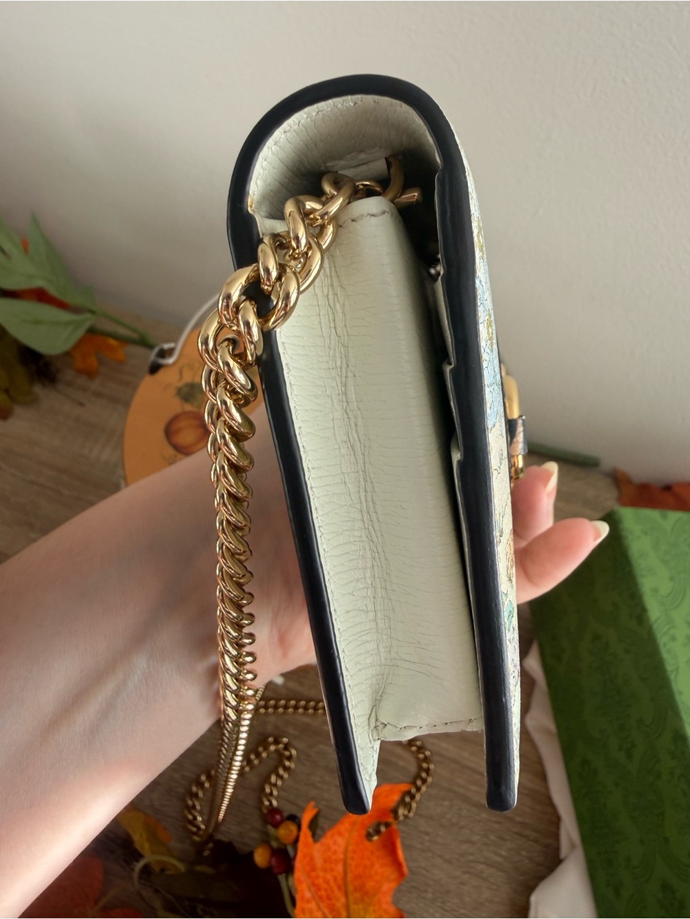 Gucci WOC Wallet on Chain Leather Tiger Print Shoulder Bag with Gold Hardware - Picture 7 of 12